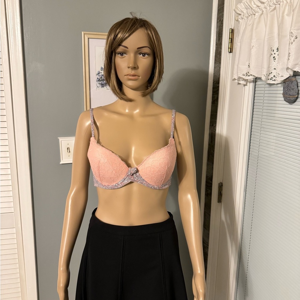 Laura Ashley Bra SZ 34C